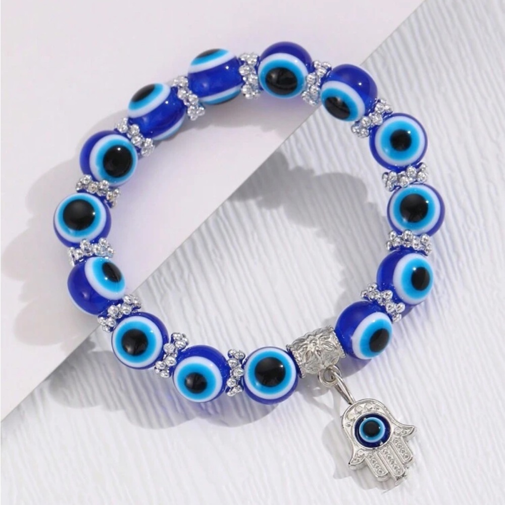3/25 NWT The Evil Eye & Hamsa Hand Bracelet